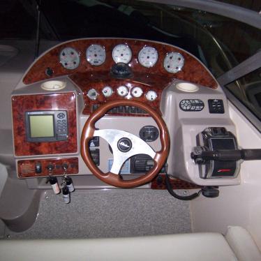 2004 Rinker 312 express cruiser