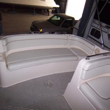 2004 Rinker 312 express cruiser