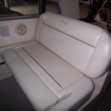 2004 Rinker 312 express cruiser