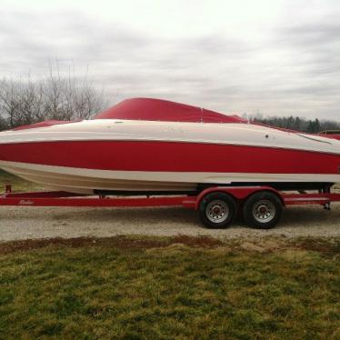 2005 Rinker 262