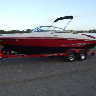 2007 Rinker 226