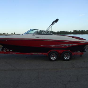 2007 Rinker 226