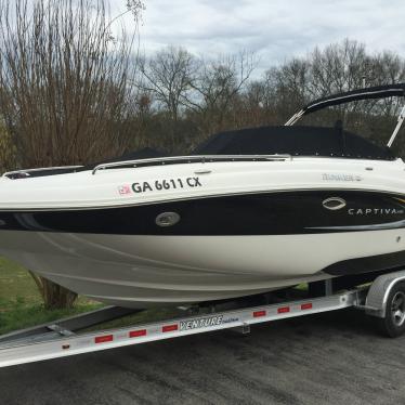 2009 Rinker 248 captiva deckboat