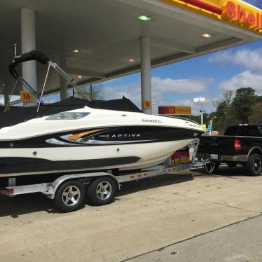 2009 Rinker 248 captiva deckboat