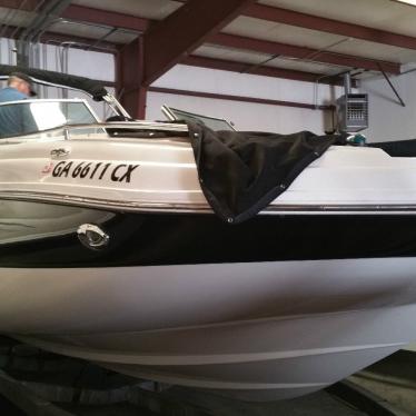 2009 Rinker 248 captiva deckboat