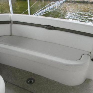 2007 Rinker 350 express cruiser