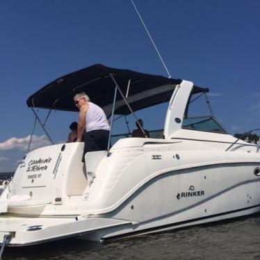 2007 Rinker 320 express cruiser