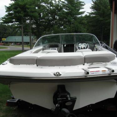 2014 Rinker 186 br