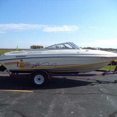 1995 Rinker 209 captiva