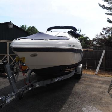 2003 Rinker 23 bow rider