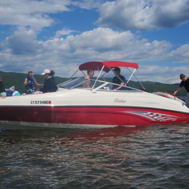 2005 Rinker 232 captiva