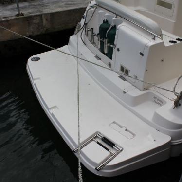 2004 Rinker 342 fiesta vee