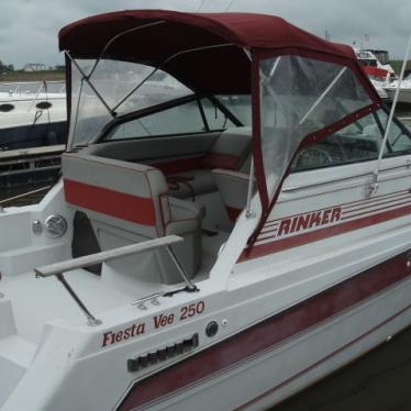 1987 Rinker fiesta vee 250