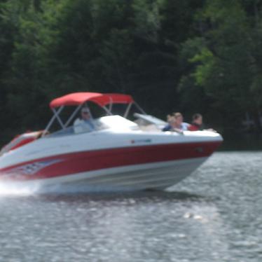 2005 Rinker 232 captiva