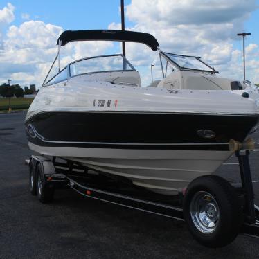 2005 Rinker 232 br