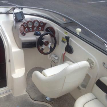 2004 Rinker 232 captiva