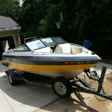 1990 Rinker 186 captiva