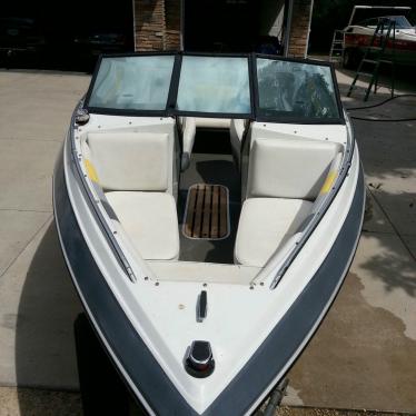 1990 Rinker 186 captiva