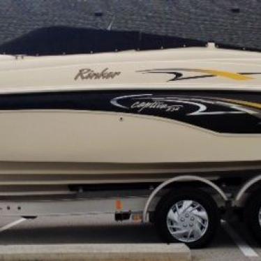 2002 Rinker 232 captiva cc special edition