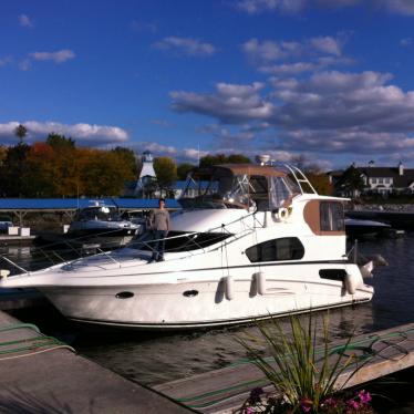 2003 Silverton 39 motor yacht