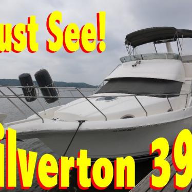 2001 Silverton 392 half cabin