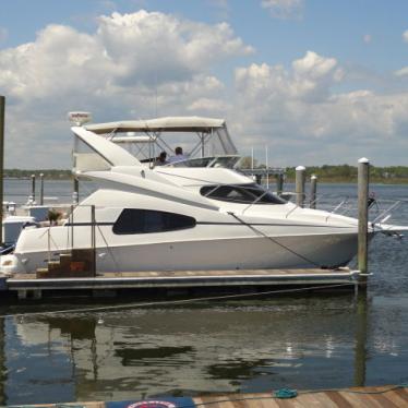 2007 Silverton 330