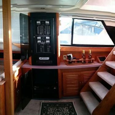 1988 Silverton 37 motor yacht