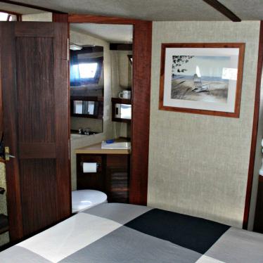 1982 Silverton aft cabin