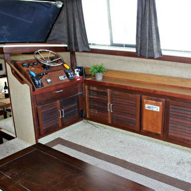 1982 Silverton aft cabin