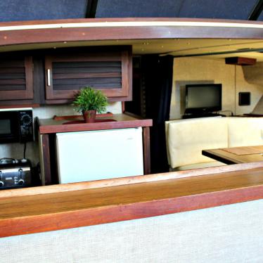 1982 Silverton aft cabin