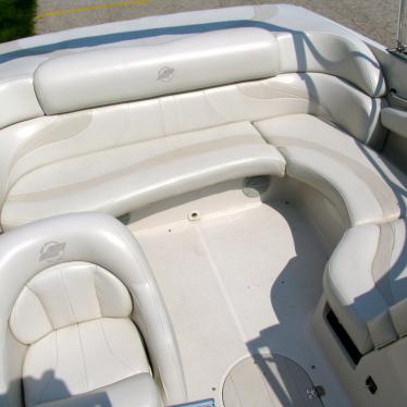 2003 Starcraft 21' bowrider w/5.0l v8. holds 10. only 127 hours!