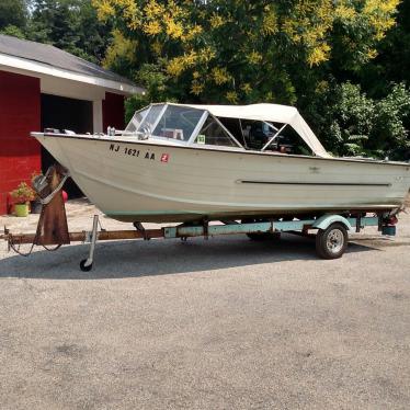 1967 Starcraft inboard 4 cylinder motorboat