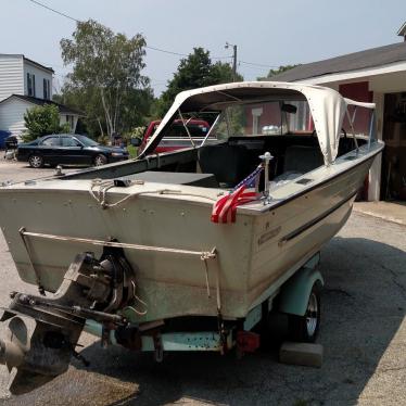 1967 Starcraft inboard 4 cylinder motorboat