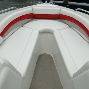 2004 Stingray mercruiser 200lx