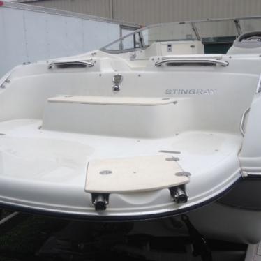 2005 Stingray 220 dr