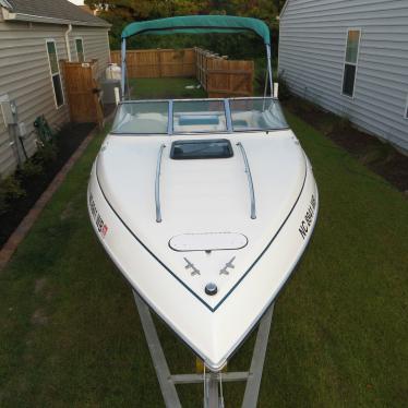 1997 Stingray 20 ft cuddy sport (cs)