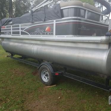 2015 Sun Tracker 20 dlx party barge