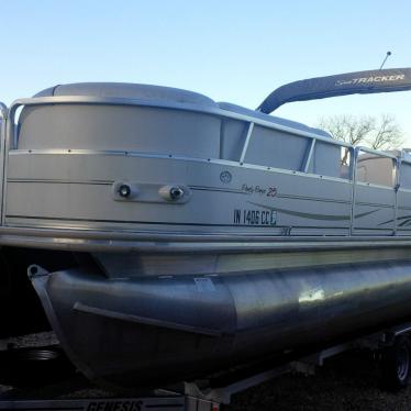 2004 Sun Tracker regency party barge 25