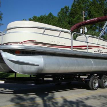 2011 Sun Tracker 21 party barge