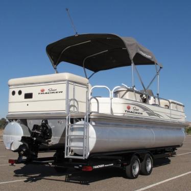 2007 Sun Tracker party barge 25