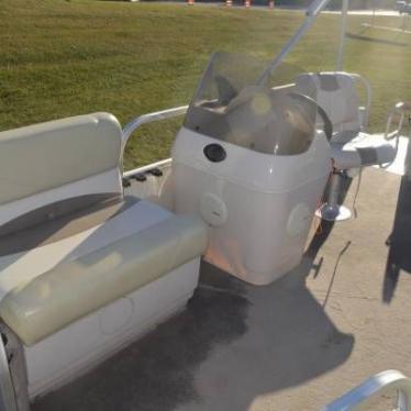 2005 Sun Tracker 40 hp