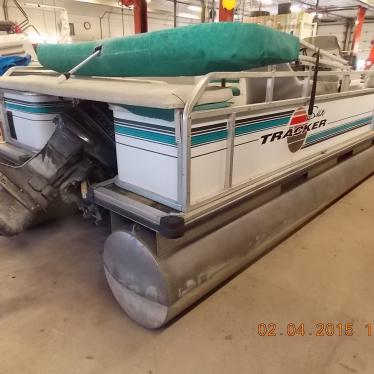 1993 Sun Tracker fishing barge 21