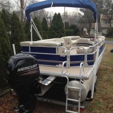 2012 Sun Tracker 24 foot party barge