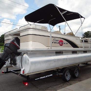 2002 Sun Tracker party barge 25