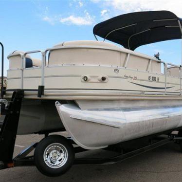 2004 Sun Tracker party barge 25 regency edition