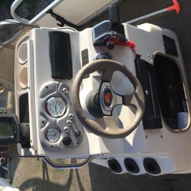 2008 Sun Tracker bass buggy