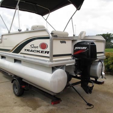 2003 Sun Tracker