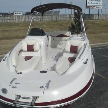 2011 Tahoe 225 deck boat