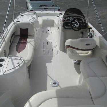 2011 Tahoe 225 deck boat