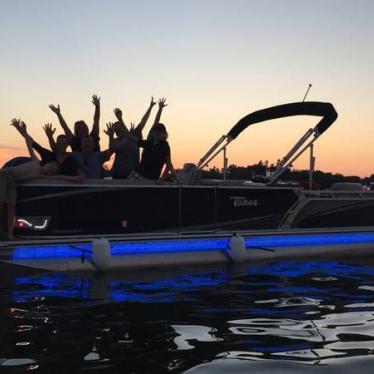 2015 Tahoe ltz entertainer pontoon